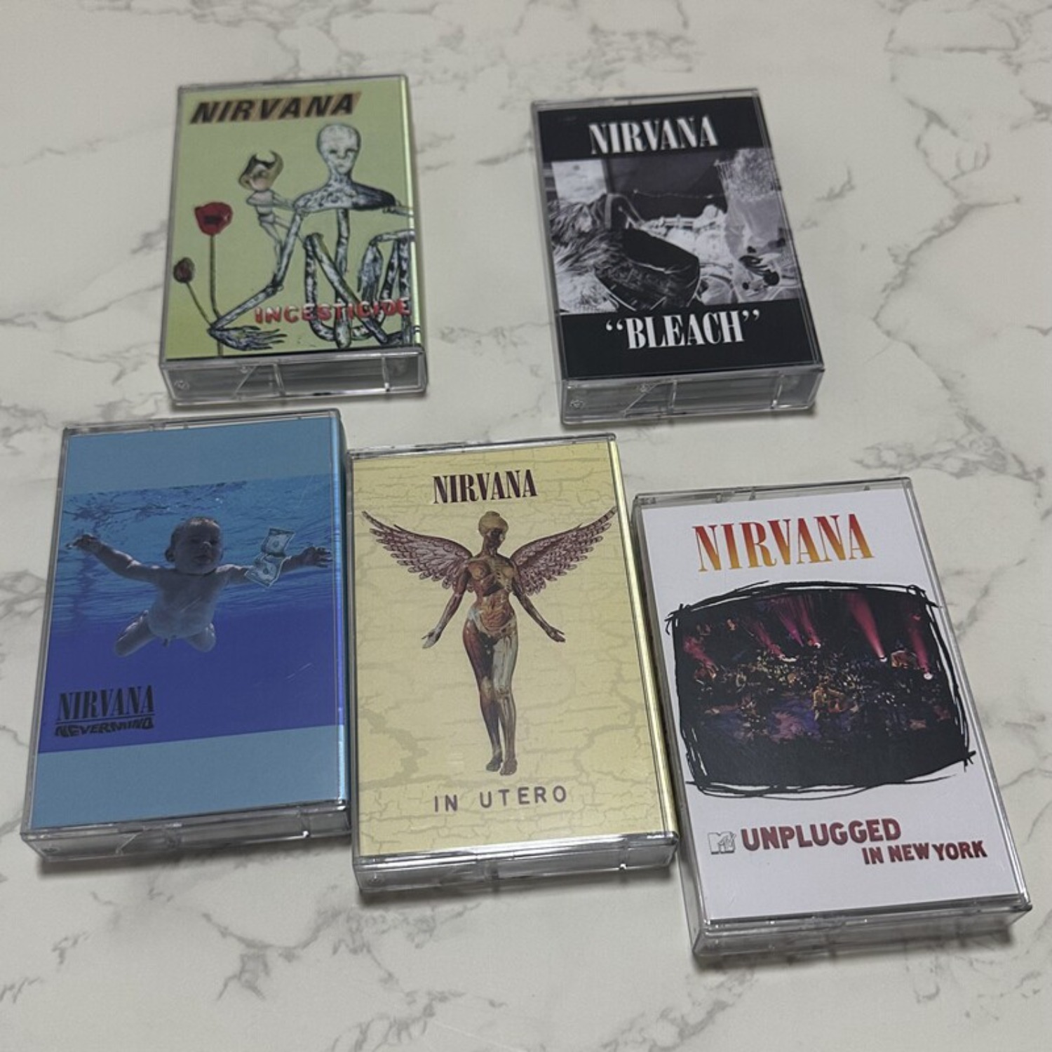 Home Decor Collection - คอลเลกชันอัลบั้มครบชุด เทปคาสเซ็ต ร็อกแนวอัลเทอร์เนทีฟ วินเทจ เสียงอนาล็อก ของสะสมสำหรับแฟนๆ