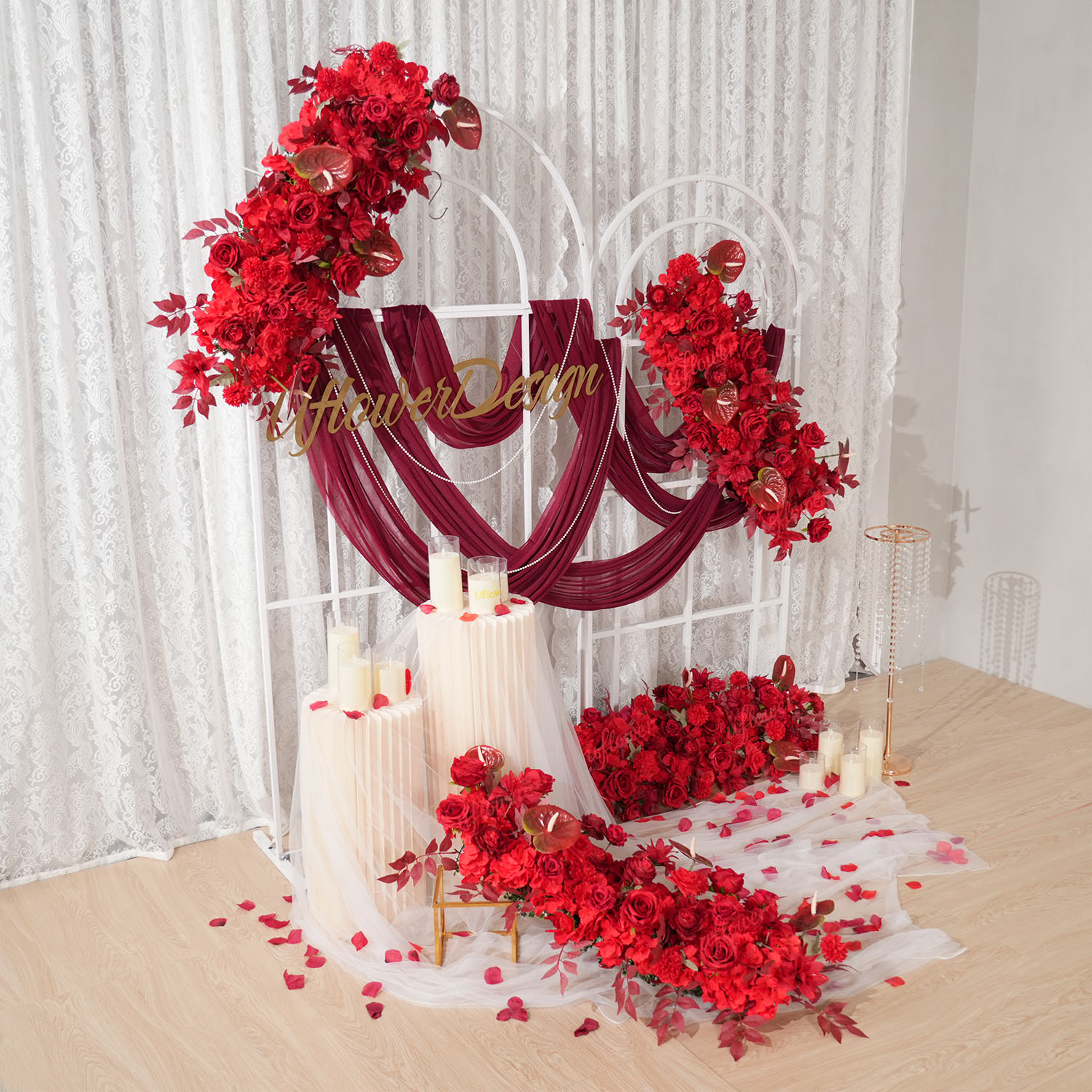 ซุ้มดอกไม้สีแดงสำหรับตกแต่งงาน - Home Decor Event บทวิจารณ์และราคา